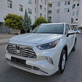 Toyota Highlander 2022