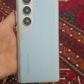TEKNO KOMON 40 PRO +