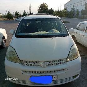 Toyota Sienna 2004