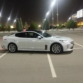 Kia Stinger 2023