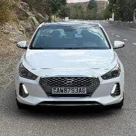 Hyundai Elantra 2020