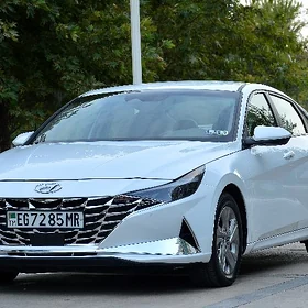 Hyundai Elantra 2021