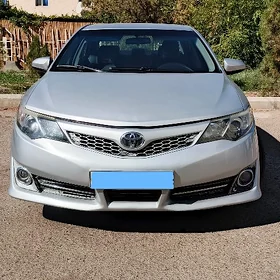 Toyota Camry 2013