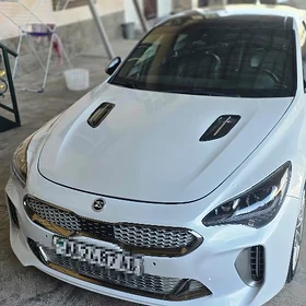 Kia Stinger 2021