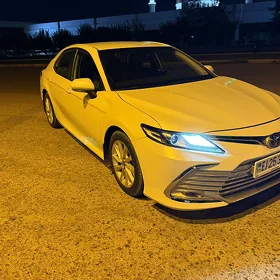 Toyota Camry 2022