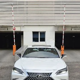 Lexus ES 350 2023