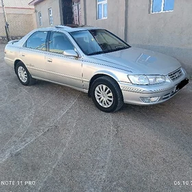 Toyota Camry 2000