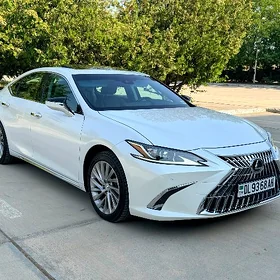 Lexus ES 350 2019
