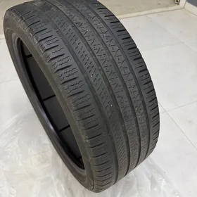 Pirelli P-Zero
