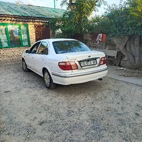 Nissan Sunny 2003