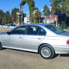 BMW E39 2002