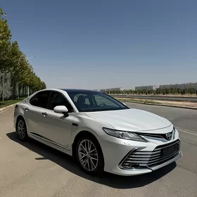 Toyota Camry 2023