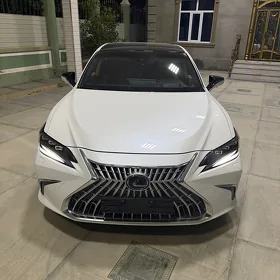 Lexus ES 350 2025