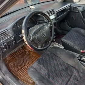 Opel Vectra 1993