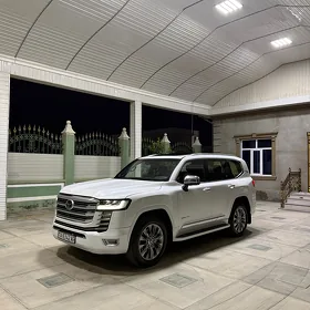 Toyota Land Cruiser 2023