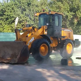 XCMG LW300F 2012