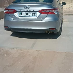 Toyota Camry 2020