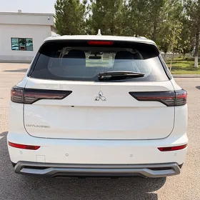 Mitsubishi Outlander 2026
