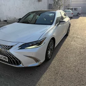 Lexus ES 350 2022
