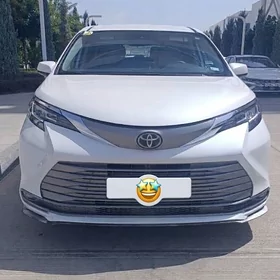 Toyota Sienna 2022