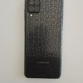 Samsung A12