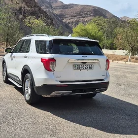 Ford Explorer 2021