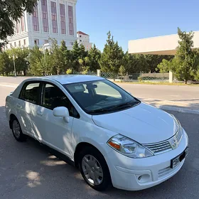 Nissan Versa 2010