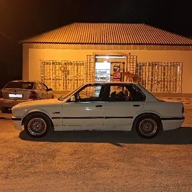 BMW M3 1989