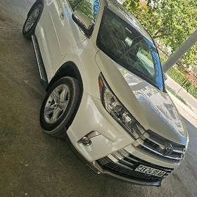 Toyota Highlander 2018