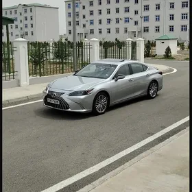 Lexus ES 350 2022