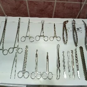 зажим медиц инструменты пинцет