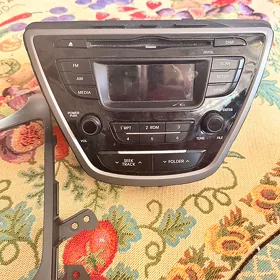 magnitafon elantra 2014