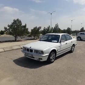 BMW 525 1990