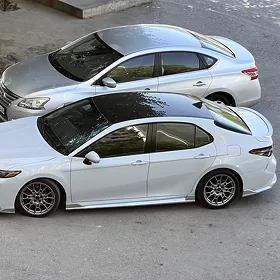 Toyota Camry 2021