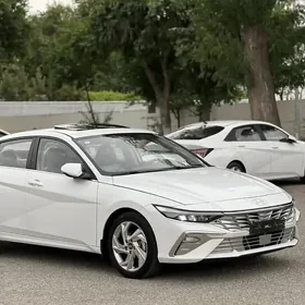 Hyundai Elantra 2025