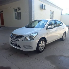 Nissan Sunny 2022