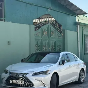 Lexus ES 350 2022