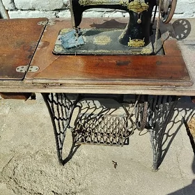 Ayak tikinçilik maşinka