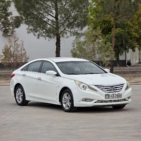 Hyundai Sonata 2011