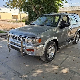 Nissan Pathfinder 1998