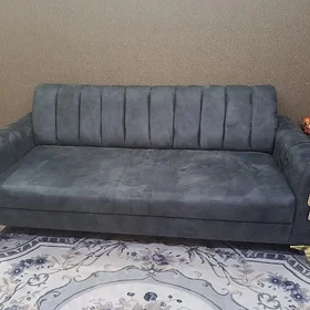 Диван