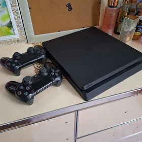 playstation 4 slim
