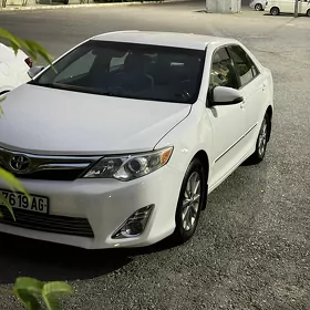 Toyota Camry 2012