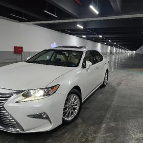 Lexus ES 350 2016