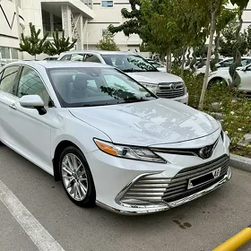 Toyota Camry 2023