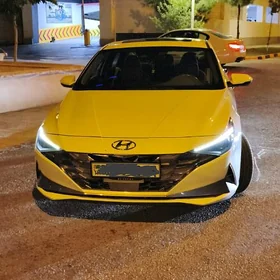 Hyundai Elantra 2021
