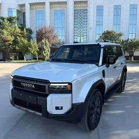 Toyota Land Cruiser Prado 2025