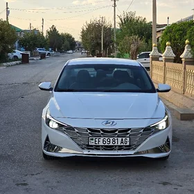 Hyundai Elantra 2021