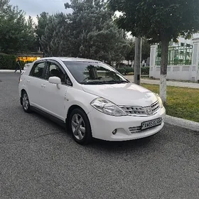 Nissan Tiida 2008