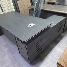 Offise mebel